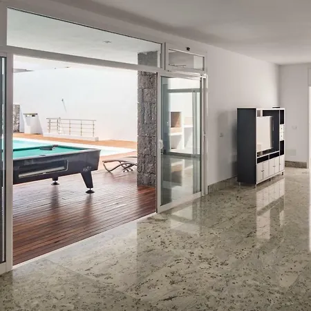 Capri *
